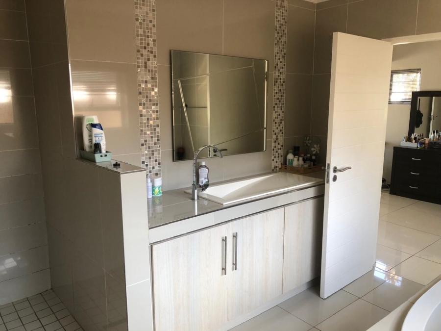 To Let 3 Bedroom Property for Rent in Nahoon Valley Park Eastern Cape